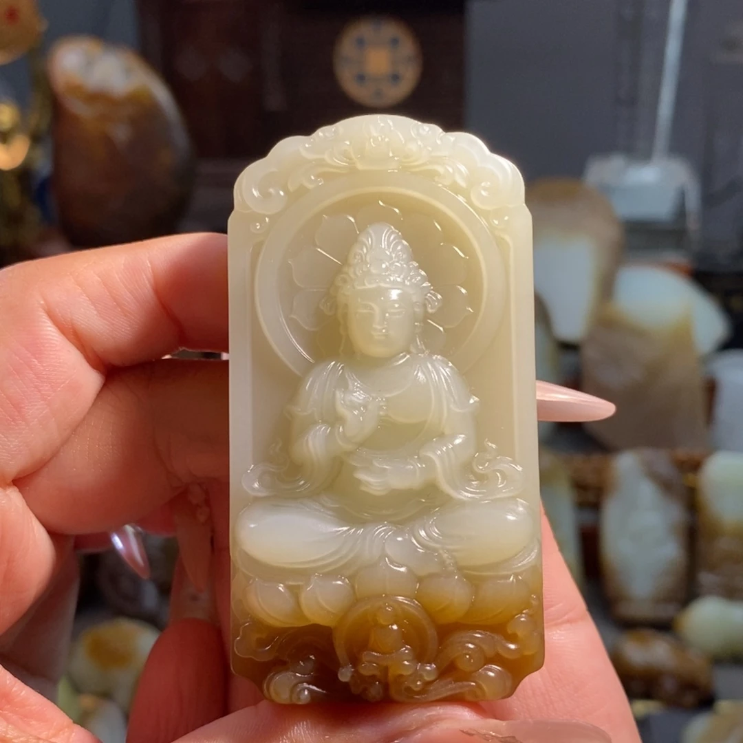 和田玉（糖玉）未镶嵌颈饰一****行