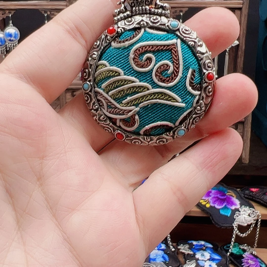 织绣手工刺绣工艺品