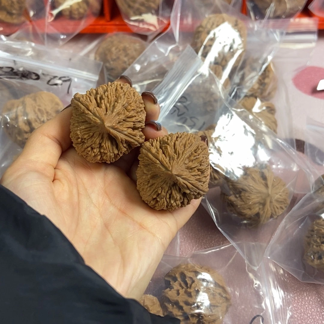 文玩核桃吊坠38蒜头200