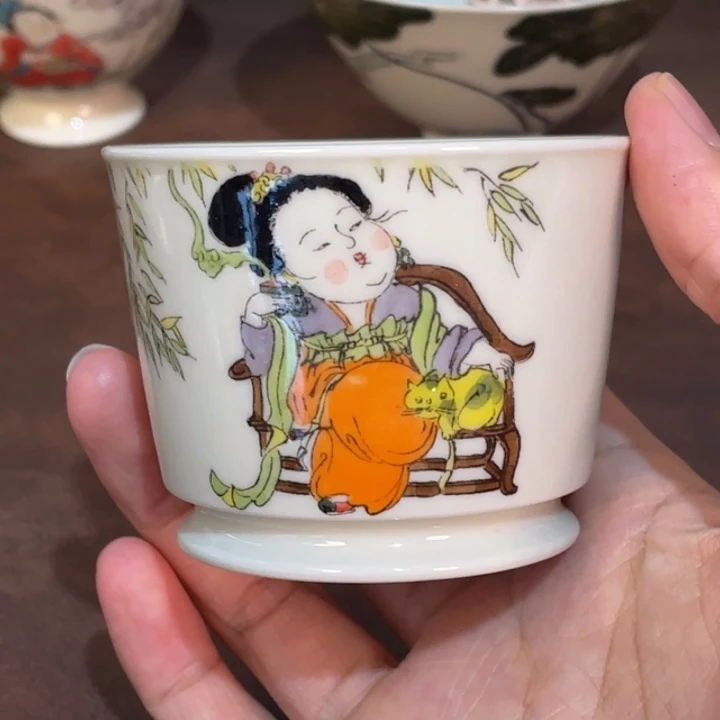 晓****微瑕。         小雅。               35