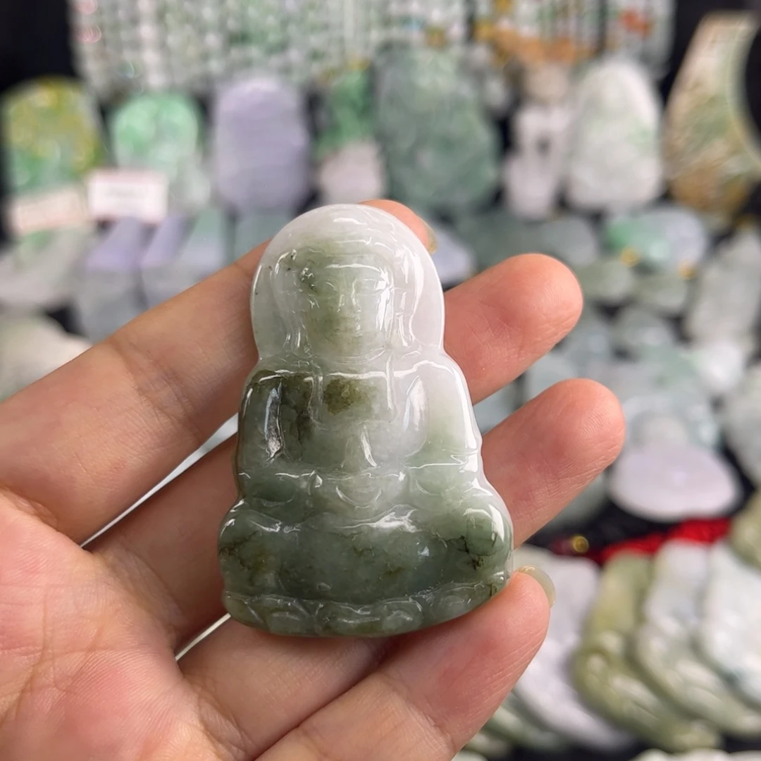 吊坠(不含链)未镶嵌翡翠瑕疵