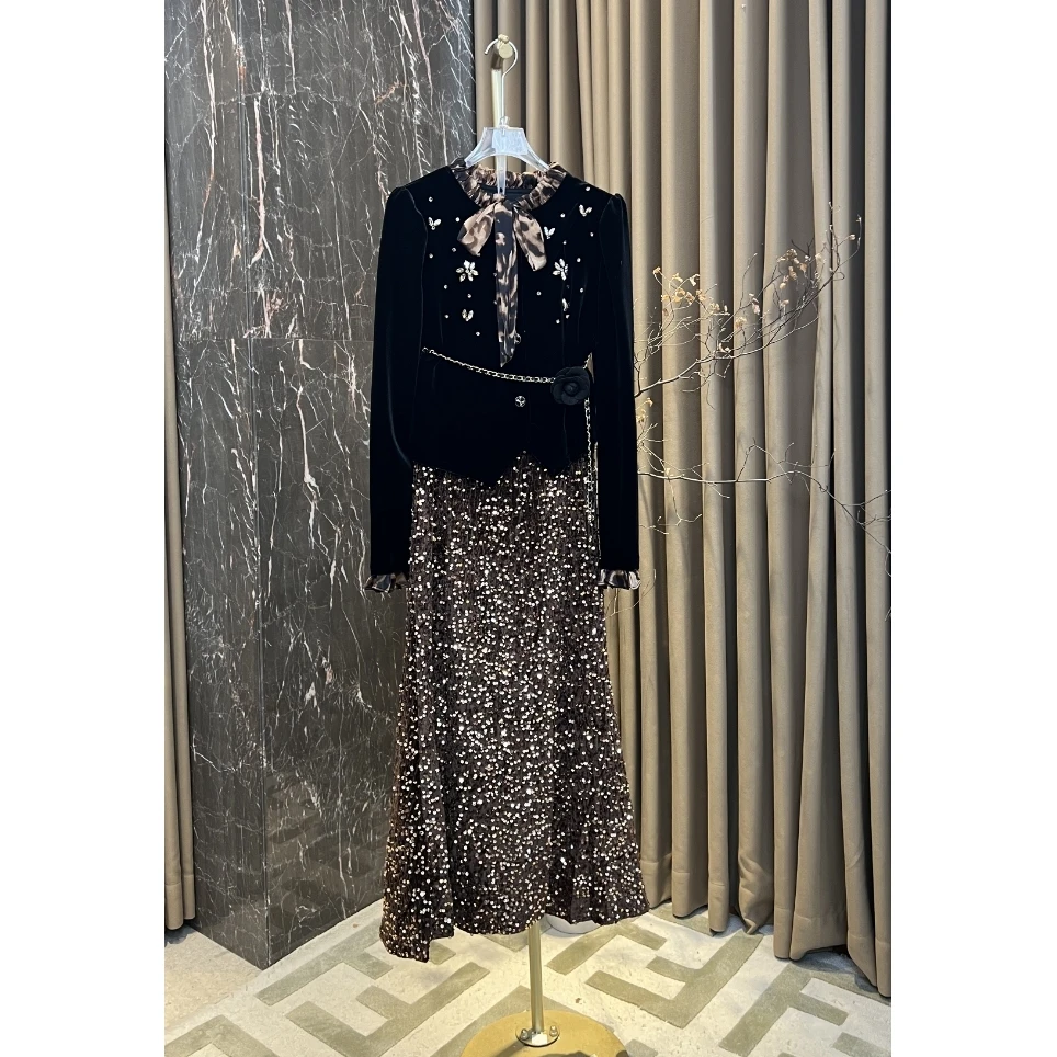 芙娜妮轻奢秋冬新款小众设计衬衫气质显瘦名媛女装F2432633A