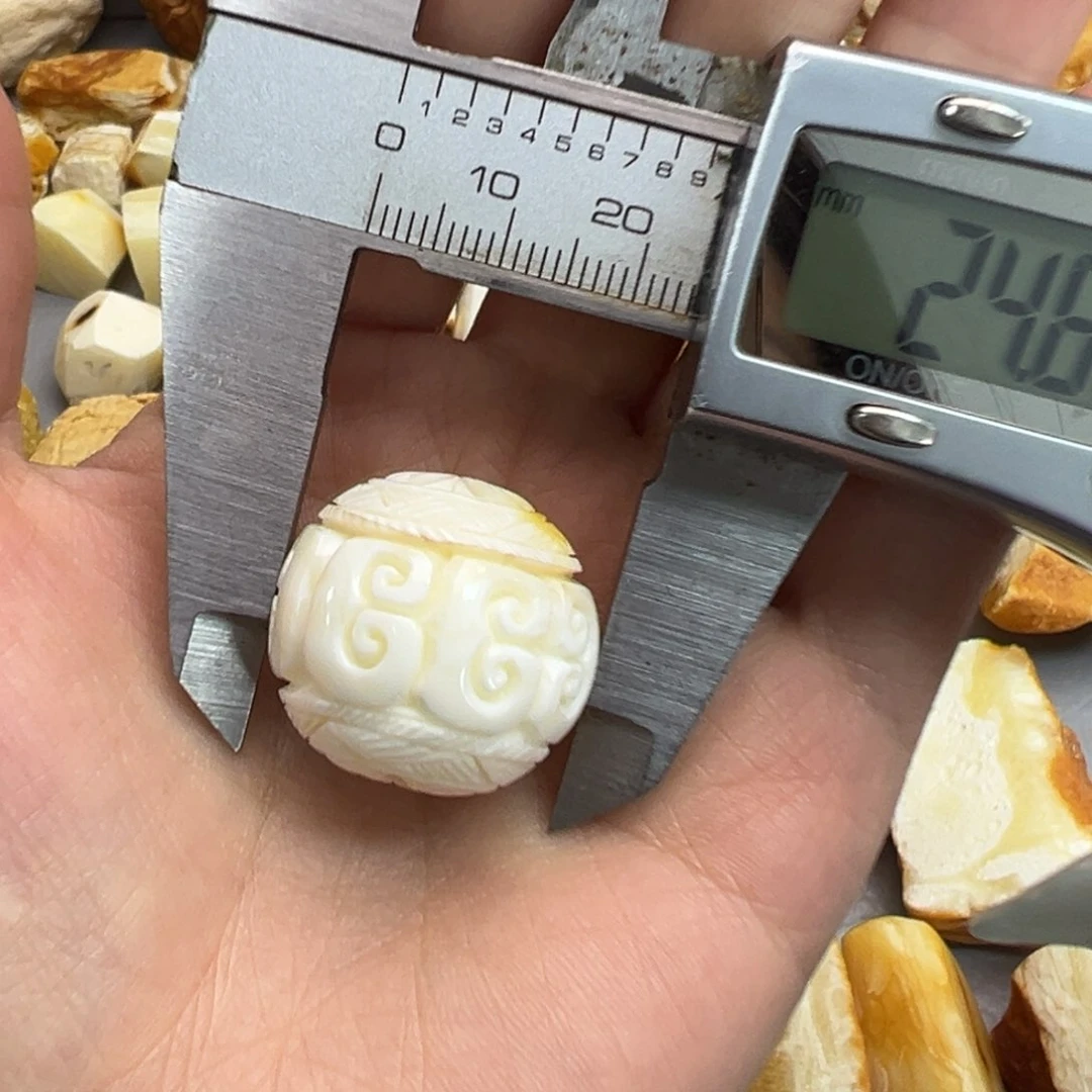 定制琥珀未镶嵌蜜蜡