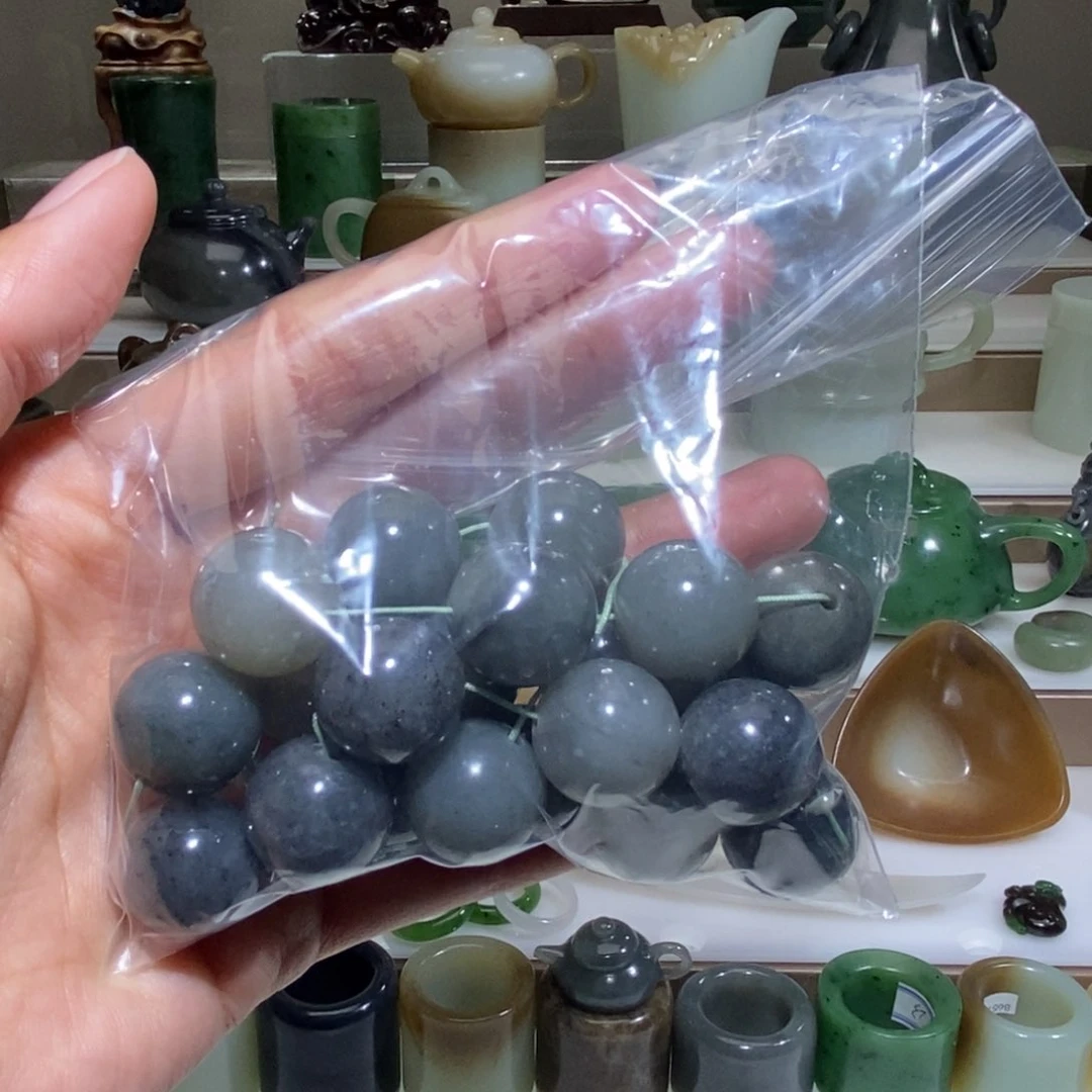 和田玉把件未镶嵌青花卡16微瑕福利款