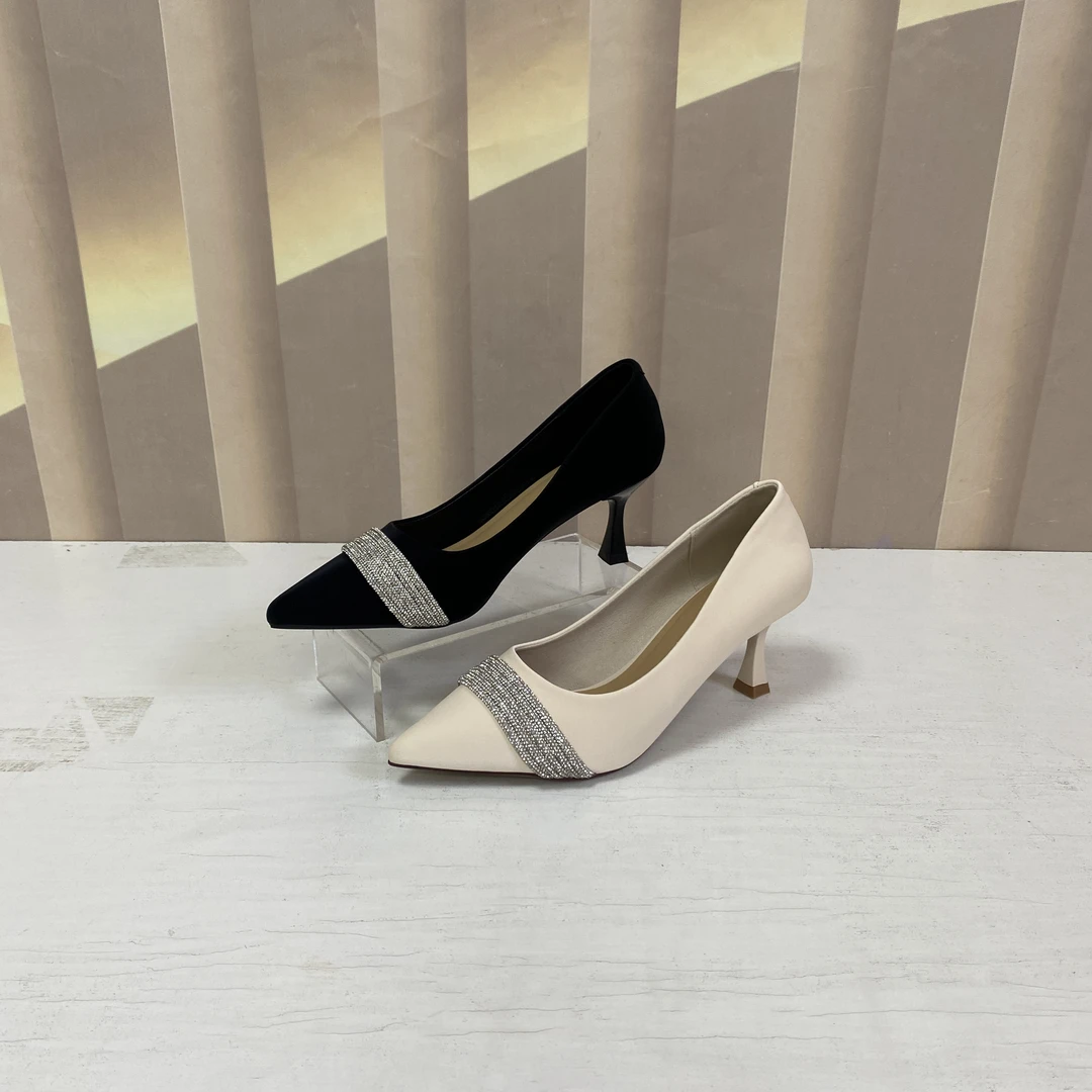 218-91春秋新款水钻细跟尖头单鞋G9