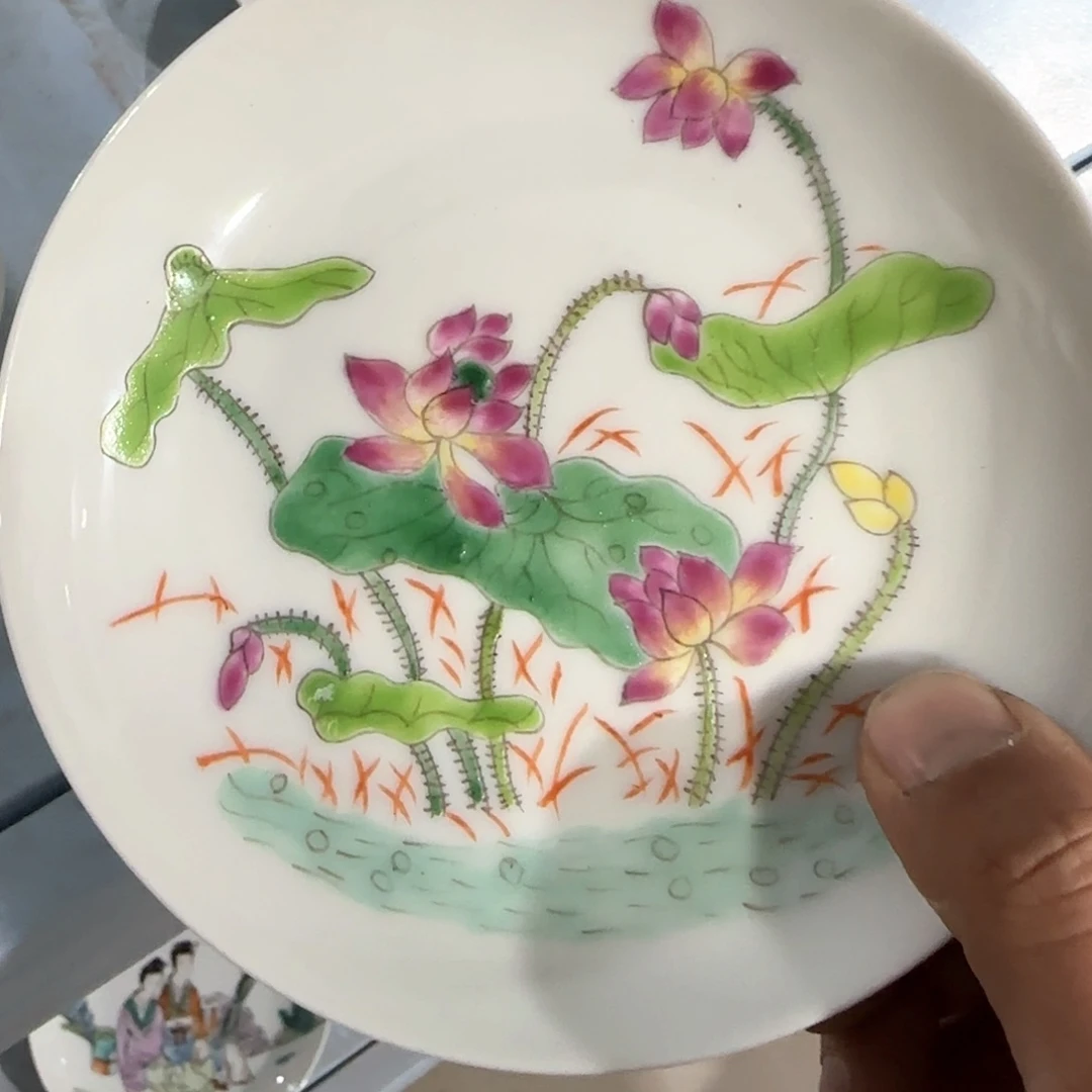 瓷片瓷器是在考虑图标与实物