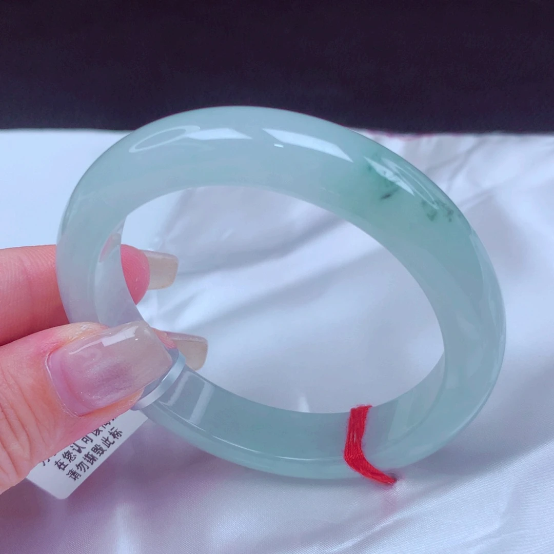 翡翠手镯未镶嵌手镯88