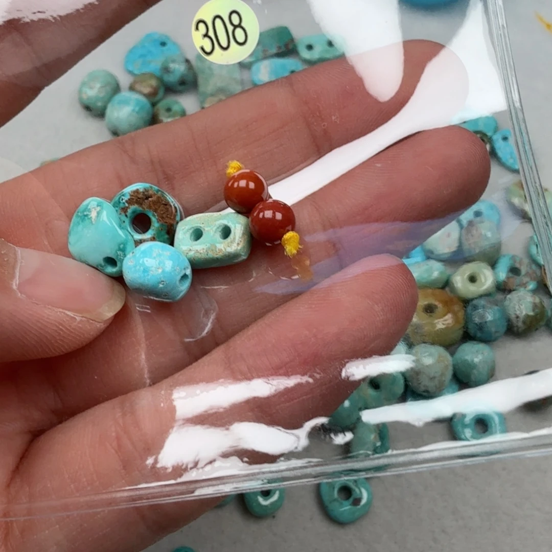 南红玛瑙未镶嵌珠宝奇石