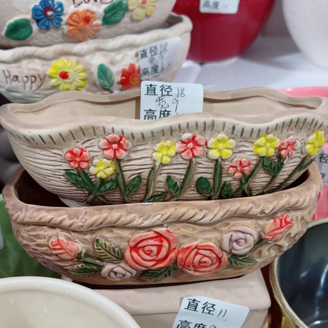有孔，陶瓷花盆满10米包邮发货。
