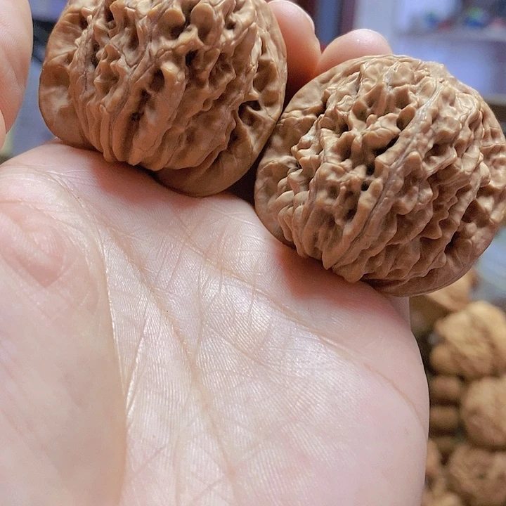 【闪购商品】文玩核桃把件40.5四座楼