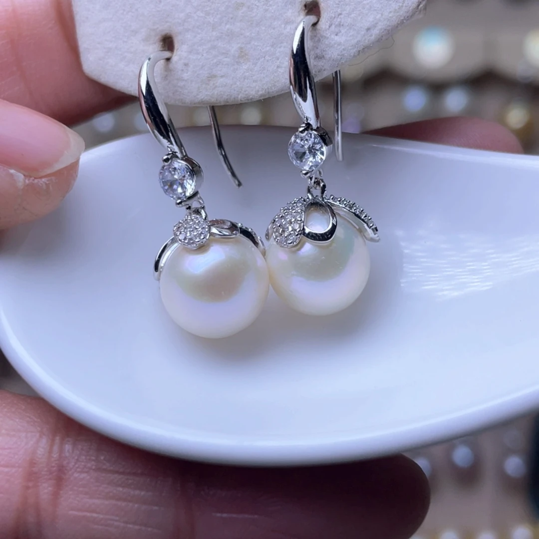 淡水珍珠耳环未镶嵌