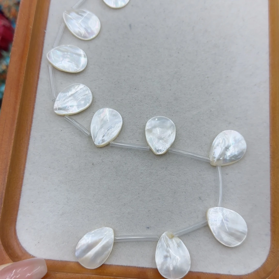 玛瑙/玉髓未镶嵌珠宝半成品贝壳水滴一条