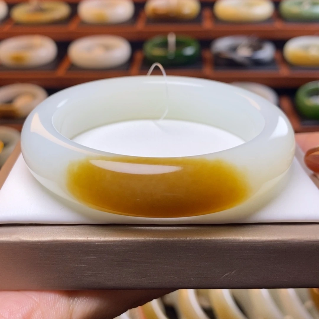 未镶嵌手镯和田玉57.5圈