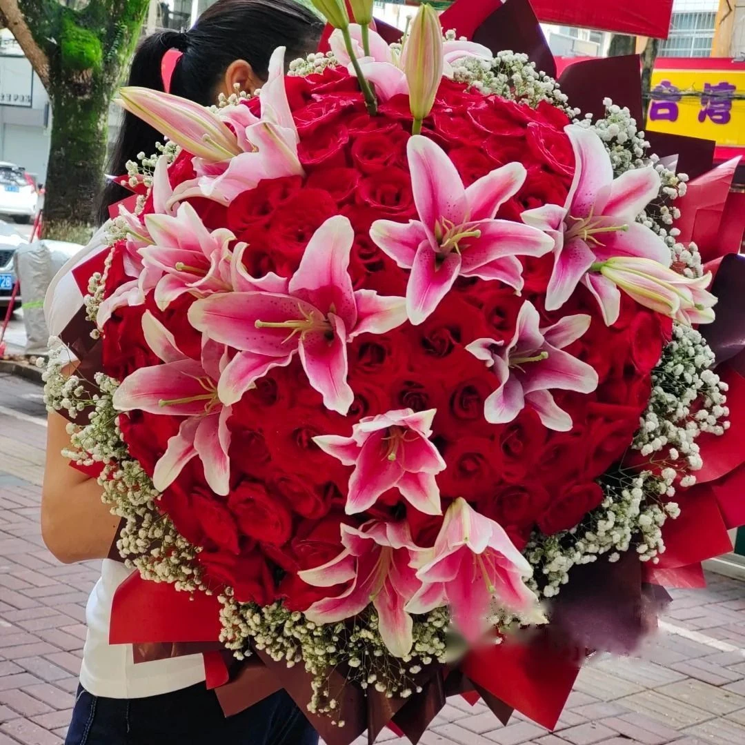 【青春永驻】99朵红玫瑰百合花束 三八女神节母亲节送长辈父母鲜花 花店同城配送