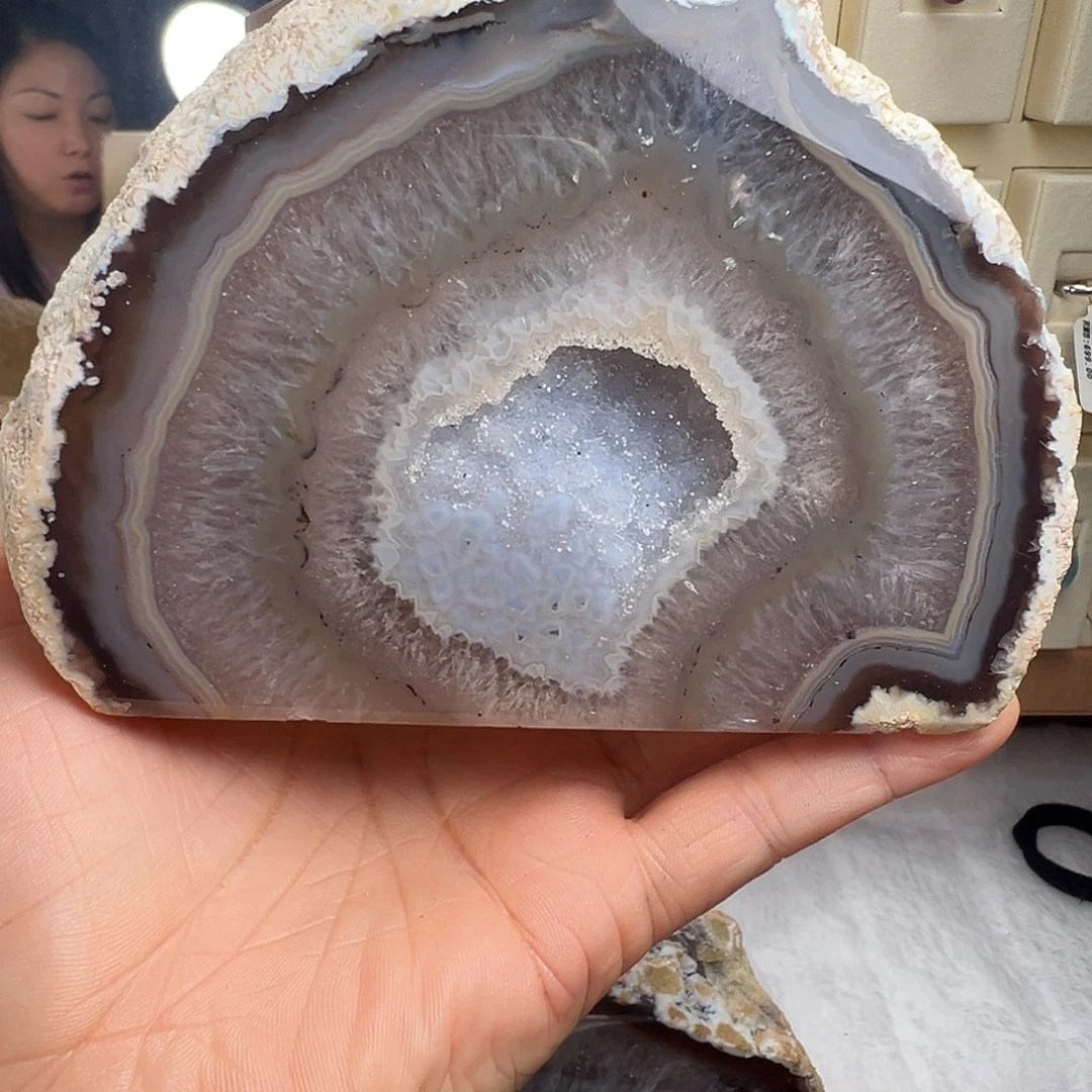 玛瑙/玉髓未镶嵌珠宝奇石天然玛瑙水晶洞