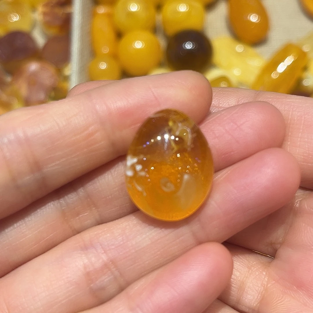 琥珀颈饰未镶嵌蜜蜡吊坠