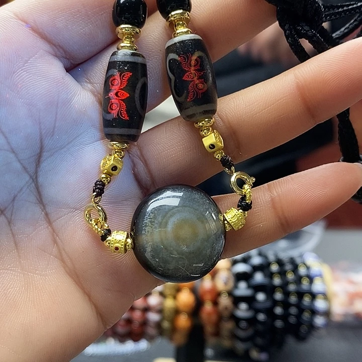 玛瑙/玉髓合金颈饰