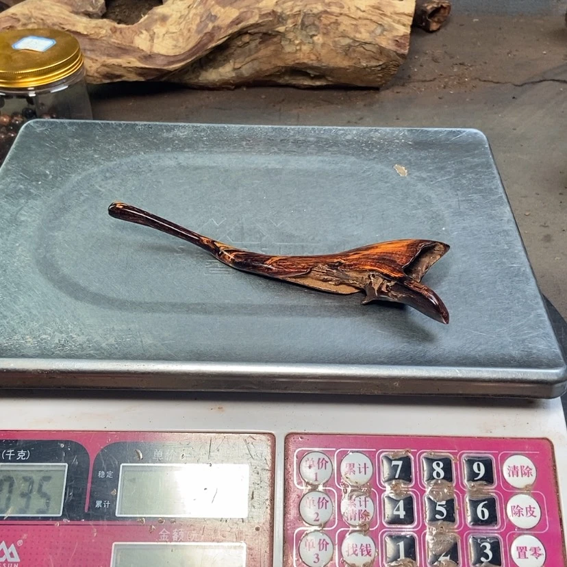 【闪购商品】黄花梨/降香黄檀张**O