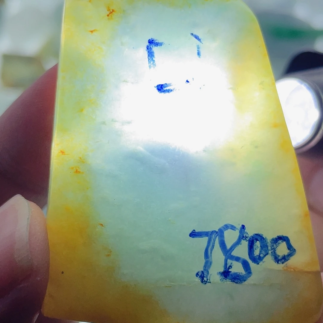 定制翡翠未镶嵌天然翡翠雕刻定制