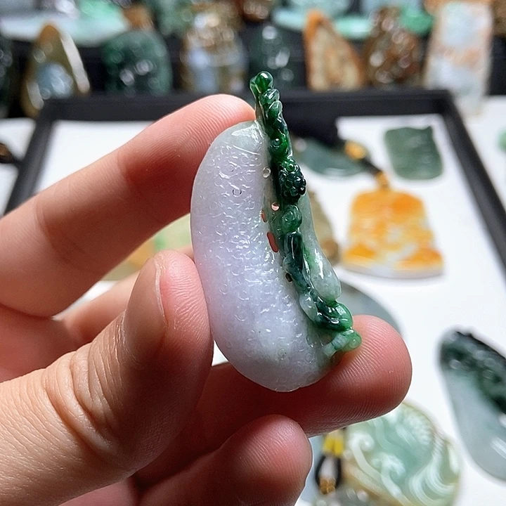 翡翠未镶嵌颈饰翡翠a货