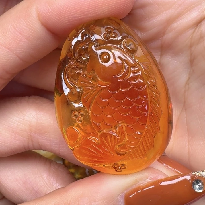 琥珀未镶嵌珠宝奇石