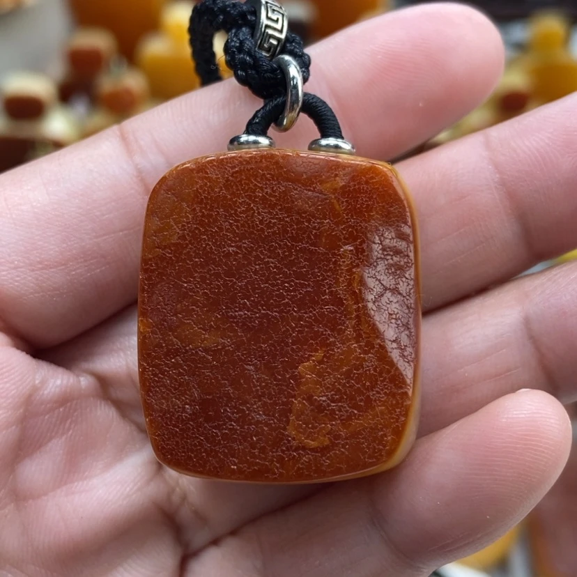 【闪购商品】琥珀颈饰未镶嵌