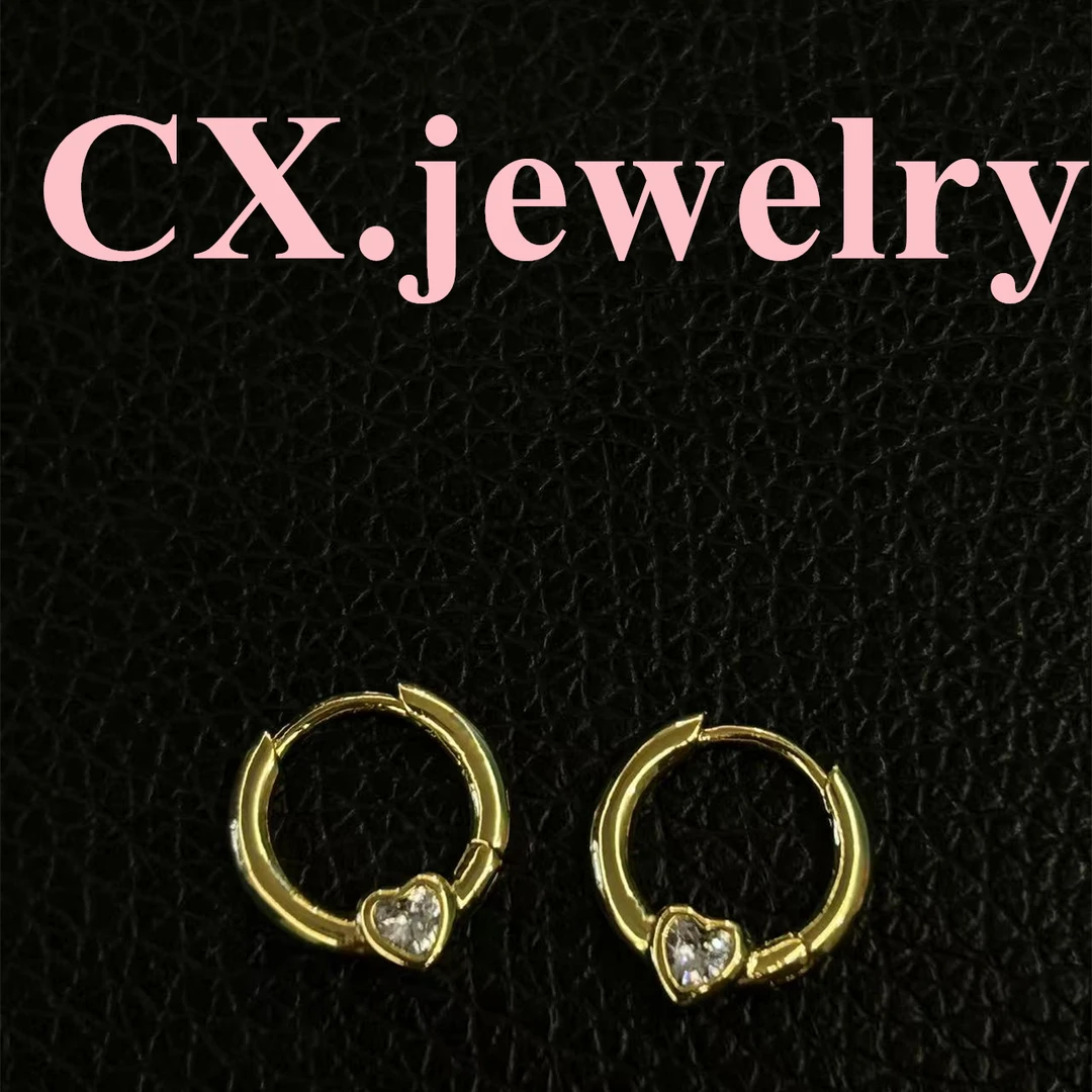 s925银针 金色爱心小耳扣 8017