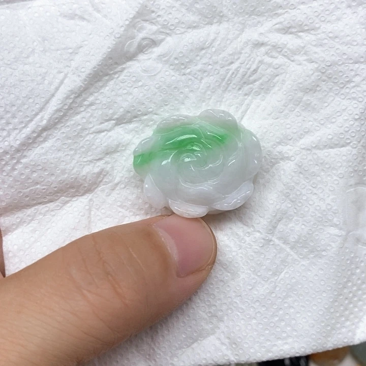 翡翠未镶嵌颈饰天然缅甸翡翠