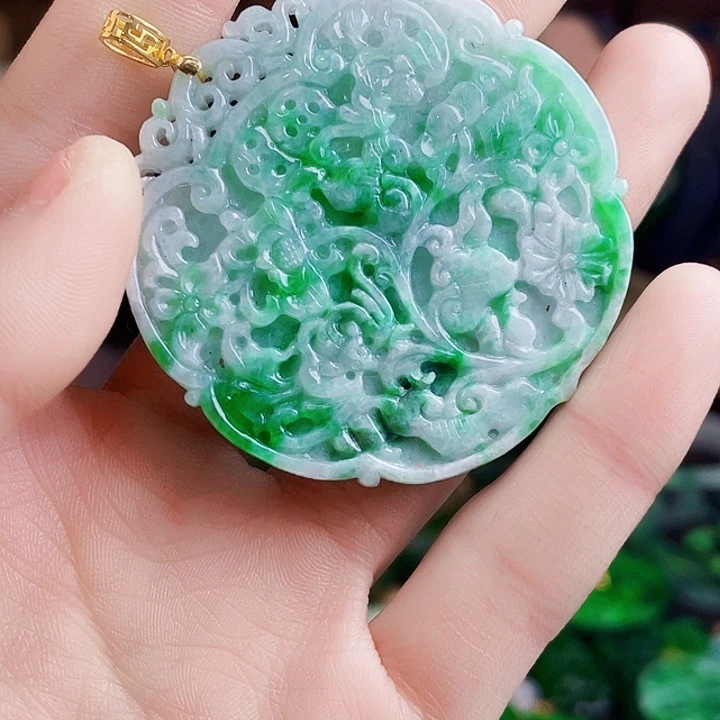 翡翠18K金镶嵌颈饰多样性