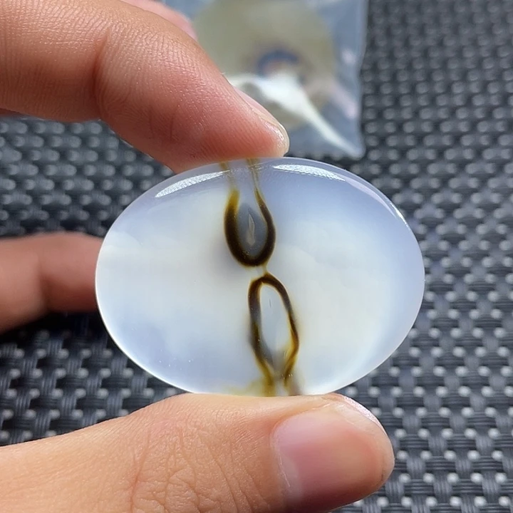 未镶嵌颈饰玛瑙/玉髓地****员