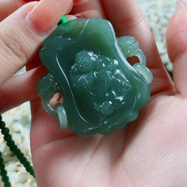 颈饰未镶嵌和田玉