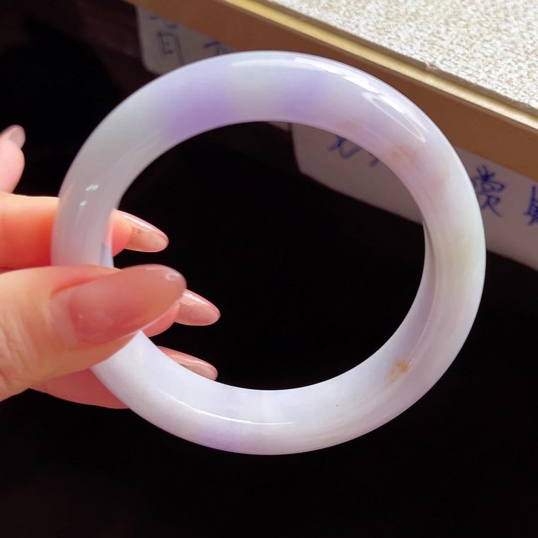 翡翠手镯未镶嵌手镯