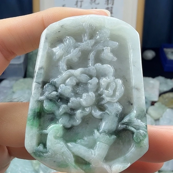 翡翠未镶嵌颈饰翡翠