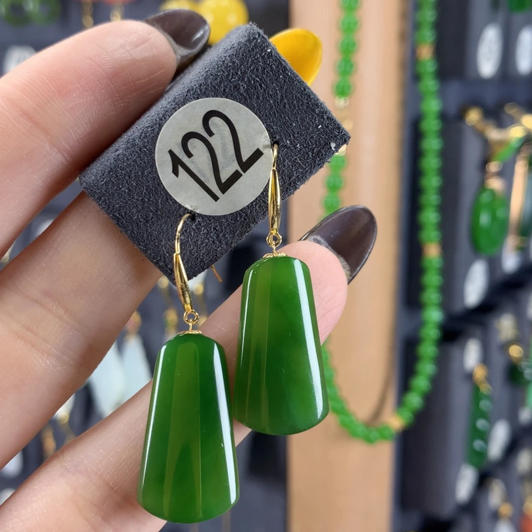 和田玉18K金镶嵌耳饰