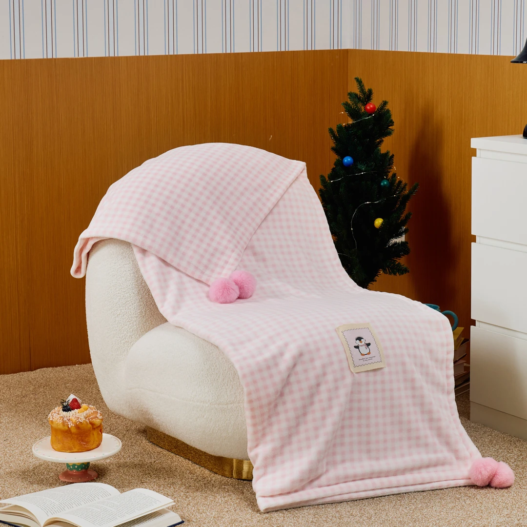 【绒绒毯】25新款牛奶绒毯可爱贴布毛球可拆卸保暖柔软多功能午睡毯