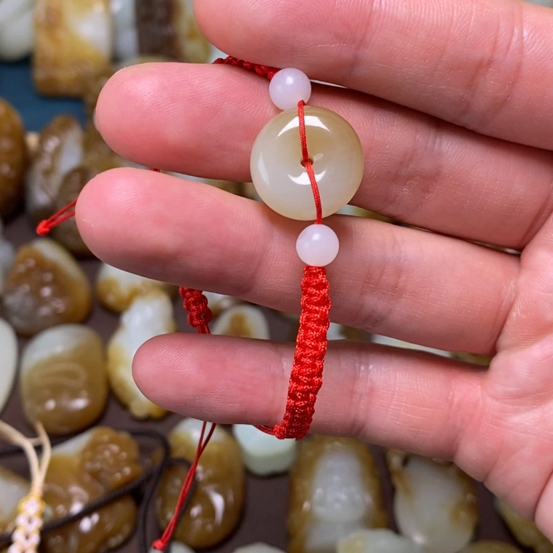 和田玉（糖玉）未镶嵌颈饰