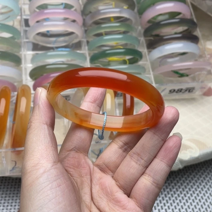 玛瑙/玉髓未镶嵌手镯58圈口