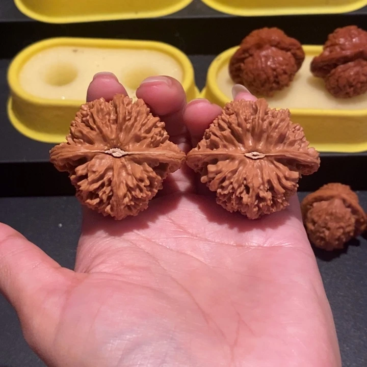 观*文玩核桃45尺满天星