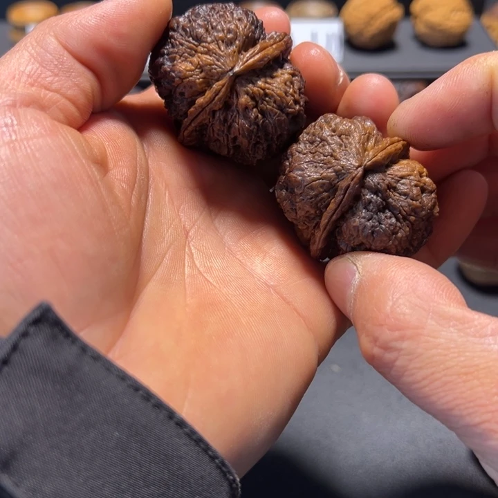 @***@文玩核桃把件B金刚佛手42mm