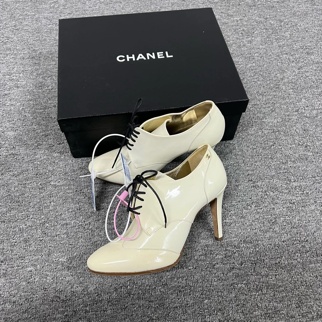 99新 Chanel/香奈儿 chanel 白色高跟鞋38码