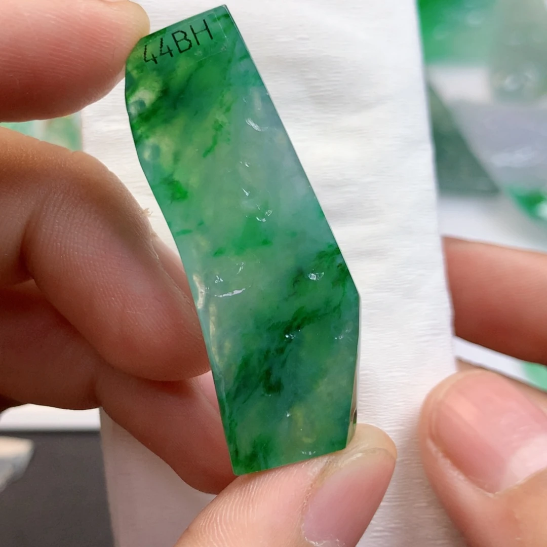 【闪购商品】颈饰未镶嵌翡翠