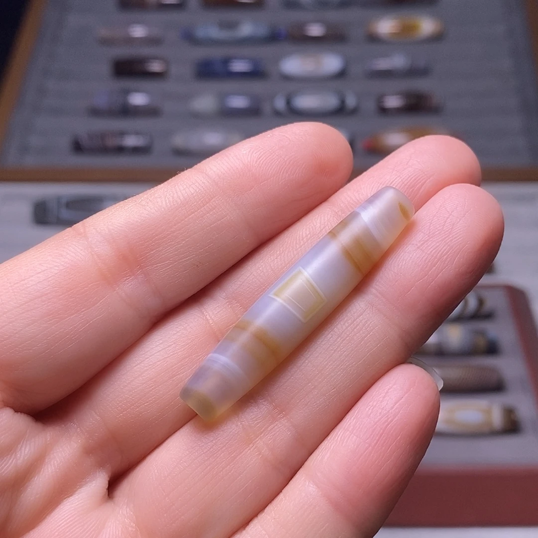 草***根玛瑙/玉髓未镶嵌颈饰