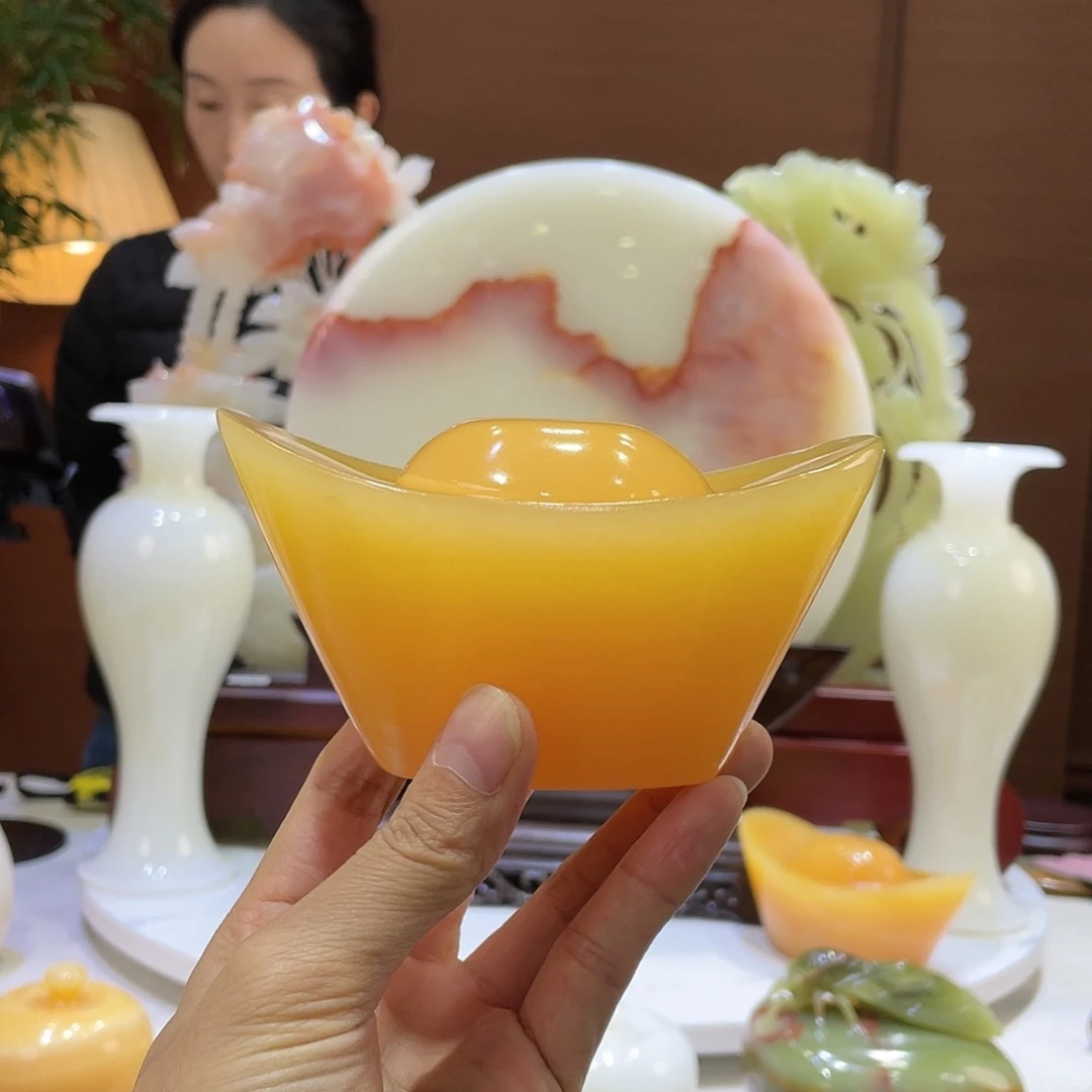 玉精品天然玉石元宝摆件