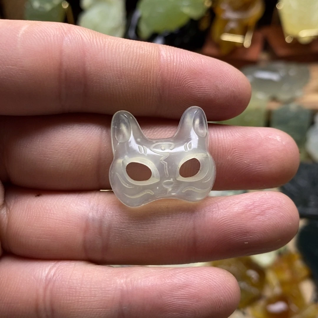 未镶嵌岫玉猫咪面具吊坠