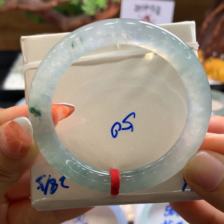 翡翠手镯未镶嵌21号