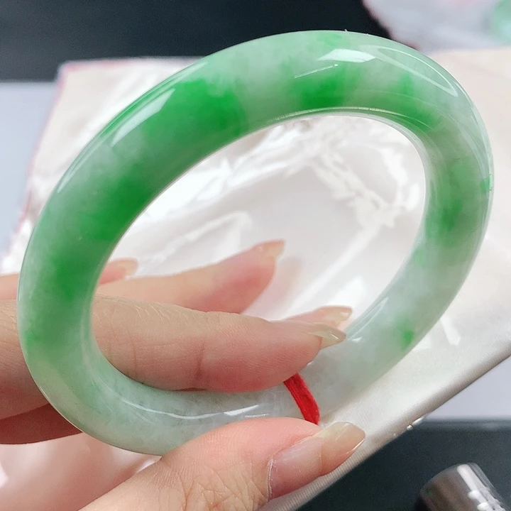 未镶嵌手镯翡翠，913