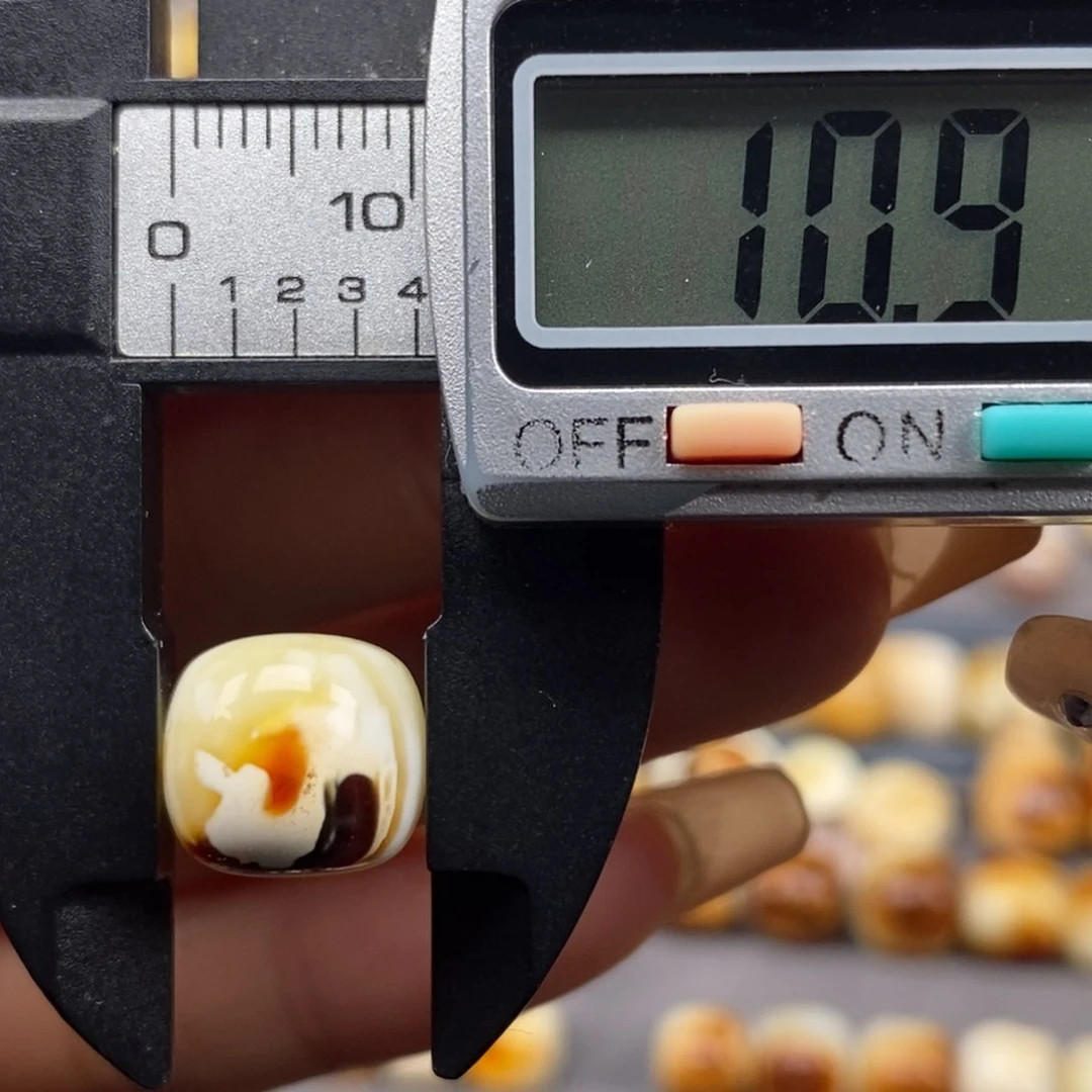 未镶嵌琥珀戒指老型