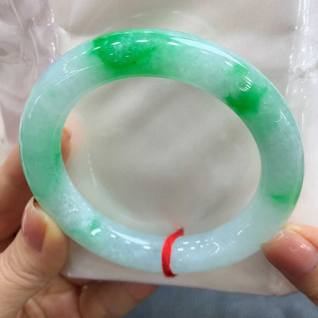 翡翠未镶嵌手镯59.5圆条两天鉴赏