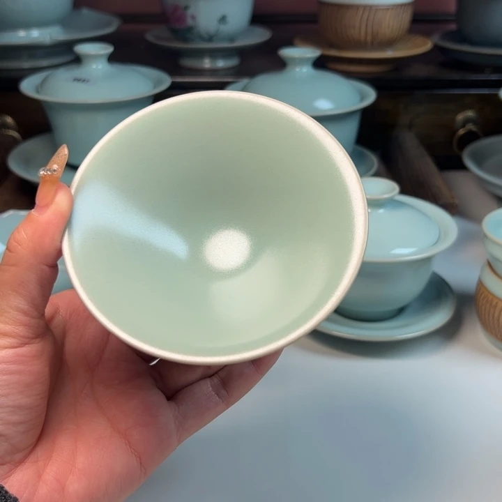 瓷片哈哈哈哈哈哈哈