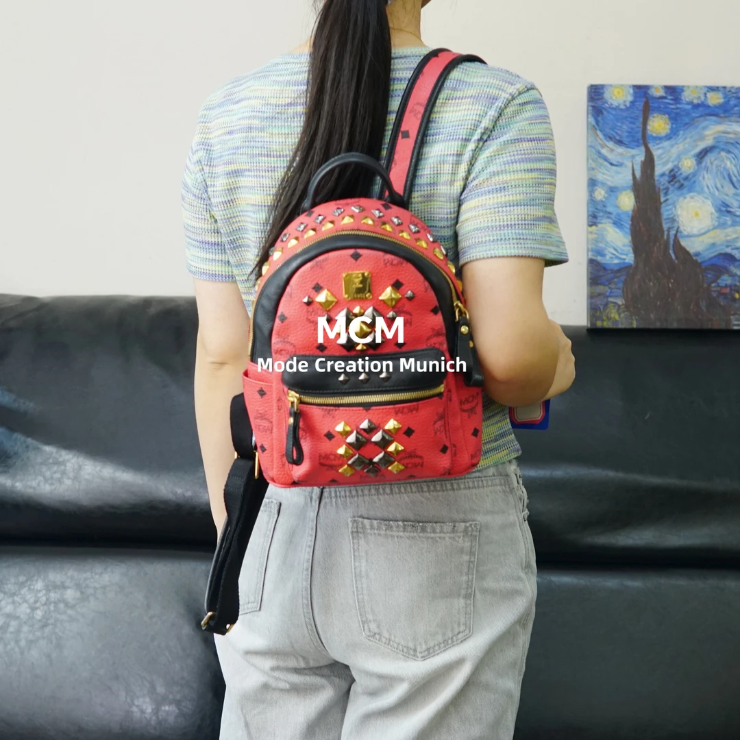 95新 MCM 玫红拼色双肩包/SD04527004/7004